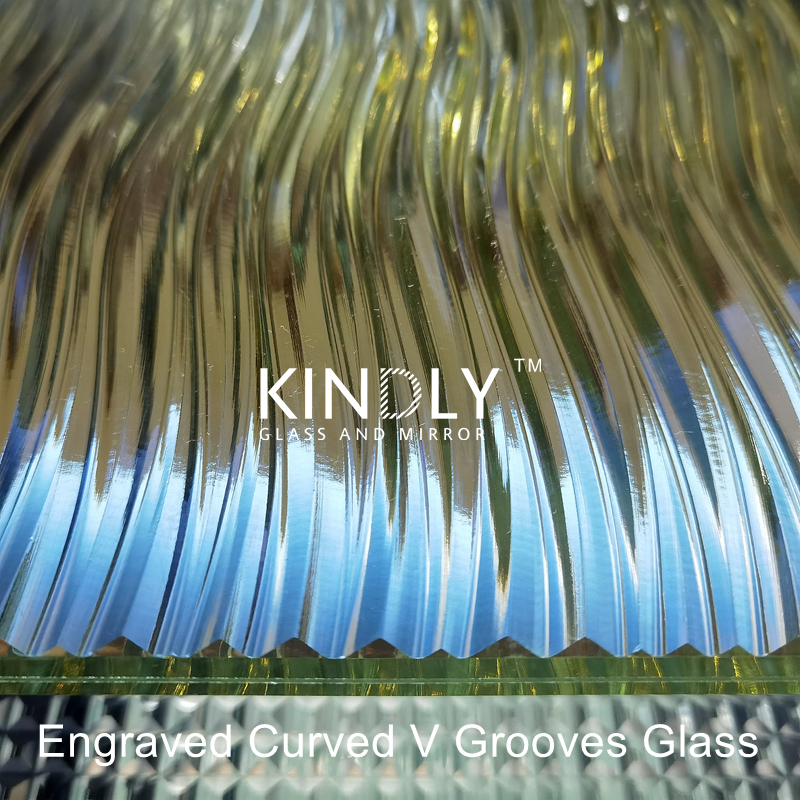 Grooved glass,engraved glass, carved glass, sculpted glass